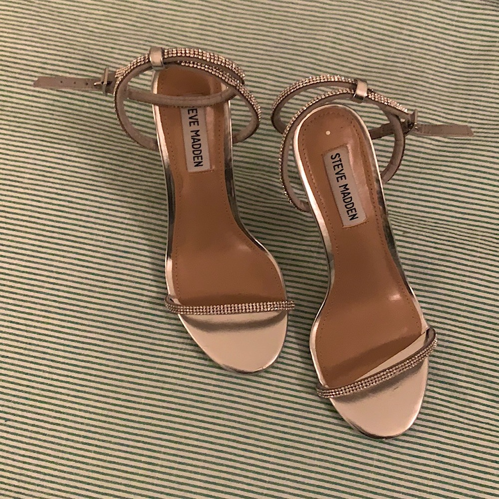 Steve Madden Silver Heels